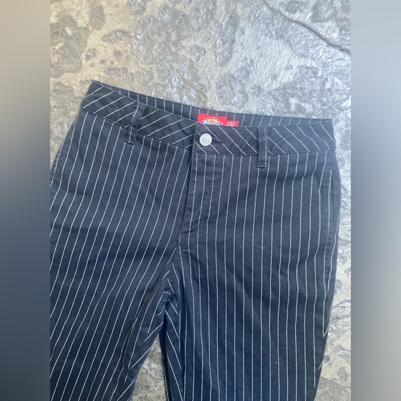 Dickie’s women/girls 4 pocket stretch pinstripe pants - 0/24 black - Picture 4 of 5
